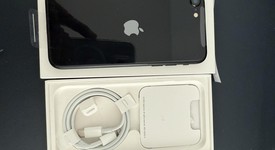 Mint
													Apple iPhone SE 3rd Gen 2022 - Unlocked, Midnight, 64 GB, A2595, photo 5 of 6