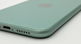 Fair
													Apple iPhone 11 - Unlocked, Green, 64 GB, A2111, photo 5 of 6