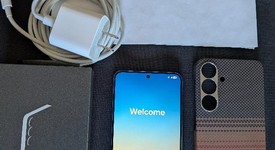 Mint
													Samsung Galaxy S25 - Unlocked, Navy Blue, 128 GB, 12 GB, SM-S931U1, photo 1 of 14