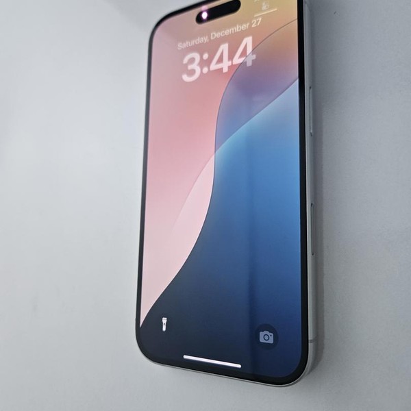 Apple iPhone 16 - Unlocked, 128 GB, White, A3081