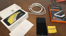 Fair
													Apple iPhone SE 2nd Gen 2020 - Unlocked, Black, 64 GB, A2275, photo 1 of 8