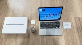 Good
													MacBook Air 2020 - 13" - Apple M1, Gray, 256 GB, 8 GB, photo 1 of 7