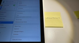 Mint
													Apple iPad Air - Wi-Fi, Gray, 32 GB, photo 6 of 6