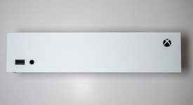 Mint
													Xbox Series S (2020) - White, 512 GB, photo 5 of 9