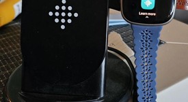Good
													Fitbit Versa 4 - Graphite, photo 5 of 8