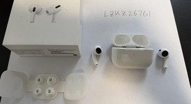Used
													Apple AirPods Pro - Wireless Case, photo 1 of 1