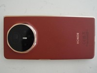Honor Magic V3