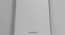 Good
													Moto Z4 - Verizon, White, 128 GB, 4 GB, photo 3 of 7