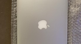 Good
													MacBook Air 2011 - 11" - Silver, 64 GB, 2 GB, photo 5 of 11