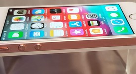 Mint
													Apple iPhone SE 1st Gen 2016 - Verizon, Rose Gold, 64 GB, A1662, photo 3 of 6