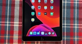 Good
													Apple iPad 5th Gen - Wi-Fi, Gray, 32 GB, A1822, photo 4 of 5