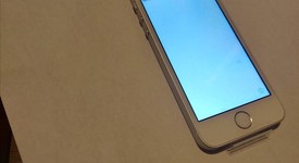 Mint
													Apple iPhone SE 1st Gen 2016 - Simple Mobile, Silver, 32 GB, A1662, photo 4 of 5