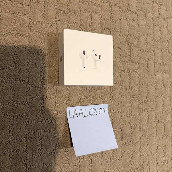 Apple AirPods 4th Gen - Standard