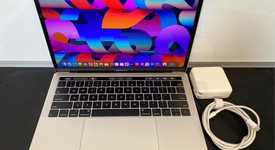 Good
													MacBook Pro 2019 - 13" - I5, Silver, 256 GB, 16 GB, photo 2 of 10