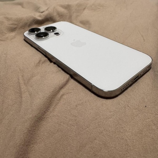 Apple iPhone 14 Pro - Unlocked, 128 GB, Silver, A2650