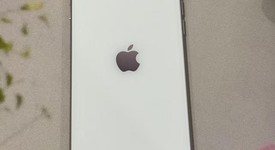 Good
													Apple iPhone SE 2nd Gen 2020 - Unlocked, White, 128 GB, A2275, photo 2 of 8