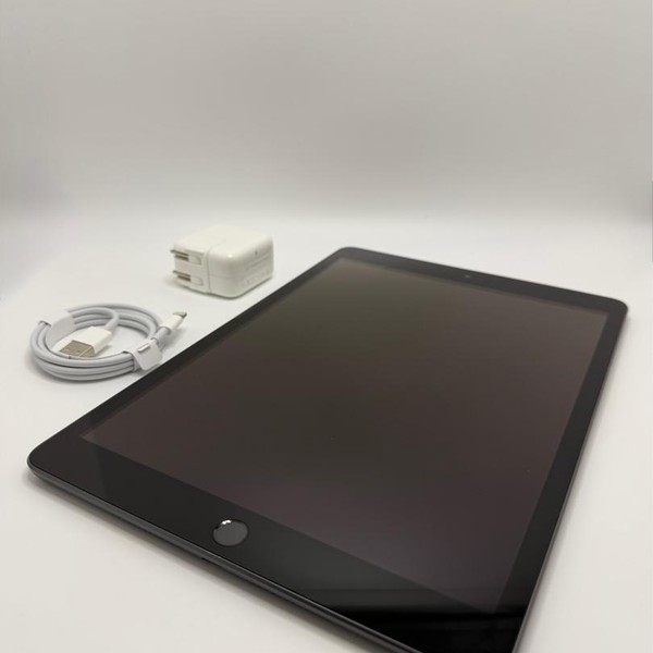 Apple iPad (9th Gen) - Wi-Fi, 64 GB, Gray, A2602