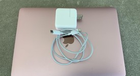 Good
													Macbook Retina 2017 - 12" - I7, Rose Gold, 512 GB, 16 GB, photo 5 of 5