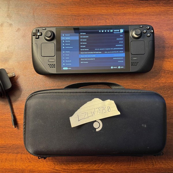 Steam Deck - 512 GB, Black, 16 GB, AMD