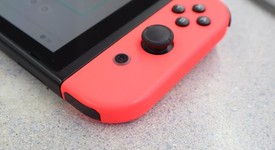 Good
													Nintendo Switch - Red & Blue, 32 GB, photo 4 of 8