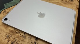 Good
													Apple iPad 11th Gen - Unlocked, Silver, 128 GB, A3355, photo 3 of 6