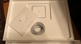 Mint
													MacBook Pro 2018 (With Touch Bar) - 13" - I7, Gray, 512 GB, 16 GB, photo 2 of 14