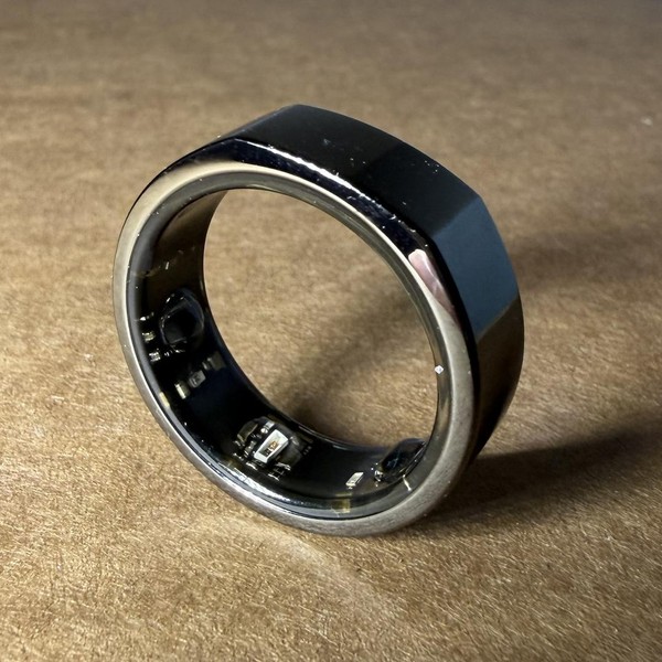 Oura Ring Gen 3 - Black, Size 11, Heritage