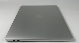 Good
													MacBook Pro 2018 (With Touch Bar) - 15" - I7, Silver, 512 GB, 32 GB, photo 5 of 9