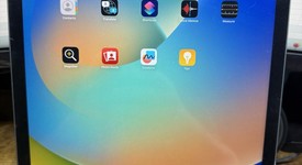 Good
													Apple iPad Pro 12.9" 1st Gen 2015 - Unlocked, Gray, 128 GB, A1652, 1st Gen 2015, photo 4 of 4
