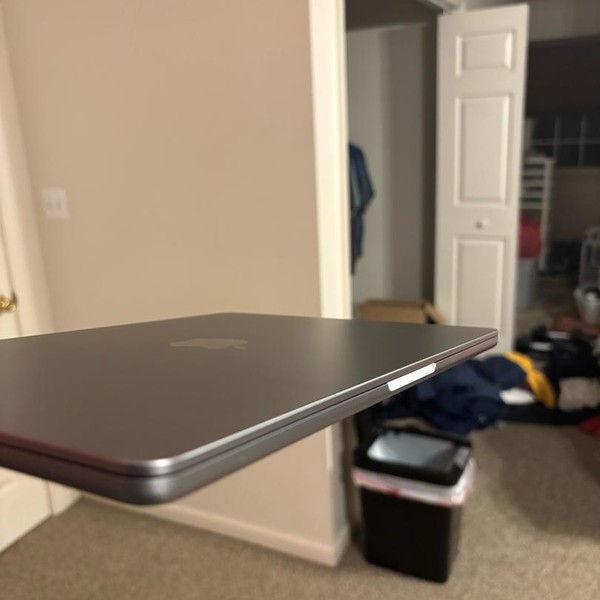 MacBook Air 2023 (M2) - 15 inch - 256 GB, Space Gray, 8 GB, Apple M2