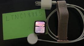 Good
													Apple Watch Series 4 40mm - Gold, A1977 - GPS, Aluminum, photo 1 of 5