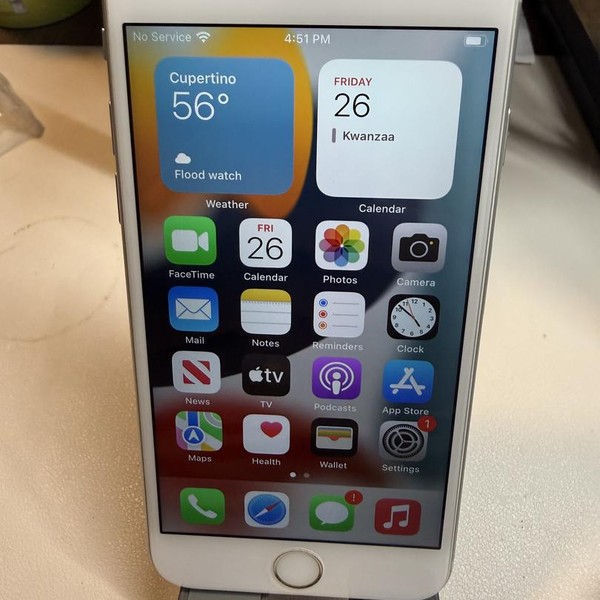 Apple iPhone 6S - Unlocked, 32 GB, Silver, A1688