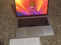 MacBook Pro 2017 (No Touch Bar) - 13"