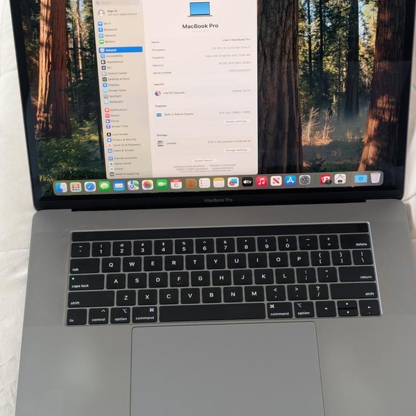 MacBook Pro 2018 (With Touch Bar) - 15 inch - 512 GB, Gray, 16 GB, Intel Core i7