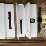Fair Apple Watch SE 1st Gen 40mm - Gray, A2351 - GPS, Aluminum