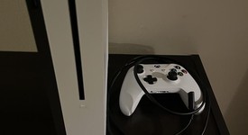 Good
													Xbox One S (2016) - White, 1 TB, photo 2 of 6