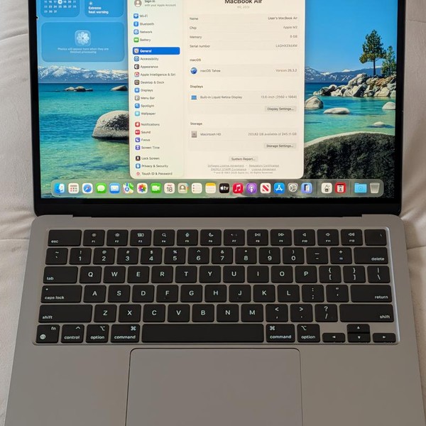MacBook Air 2022 (M2) - 13 inch - 256 GB, Gray, 8 GB, Apple M2