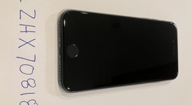 Good
													Apple iPhone SE 2nd Gen 2020 - Unlocked, Black, 64 GB, A2275, photo 2 of 5
