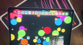 Mint
													Apple iPad Pro 12.9" 6th Gen 2022 - Unlocked, Silver, 1 TB, photo 2 of 12
