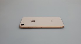 Fair
													Apple iPhone 8 - Xfinity, Gold, 64 GB, A1863, photo 3 of 6