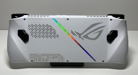 Mint
													Asus ROG Ally 7" - Z1 Extreme, White, 512 GB, 16 GB, Ryzen Z1 Extreme, photo 5 of 6