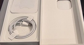 Mint
													Apple iPhone 15 Pro Max - Unlocked, White, 256 GB, A2849, photo 4 of 10