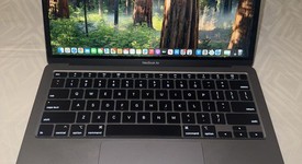 Mint
													MacBook Air 2020 - 13" - I3, Gray, 256 GB, 8 GB, photo 1 of 5