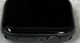 Fair
													Apple Watch SE 1st Gen 44mm - Gray, A2352 - GPS, Aluminum, photo 1 of 7