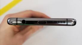 Mint
													Samsung Galaxy S10 Plus - T-Mobile, Black, 128 GB, 8 GB, SM-G975U, photo 3 of 7