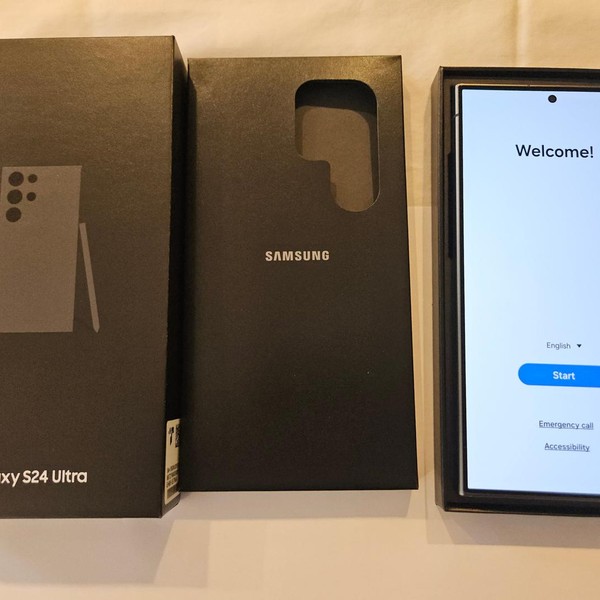 Samsung Galaxy S24 Ultra - Unlocked, 256 GB, Black, 12 GB, SM-S928U1