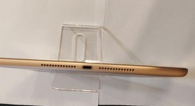 Mint
													Apple iPad 6th Gen - Wi-Fi, Gold, 32 GB, A1893, photo 2 of 6