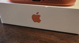 Mint
													Apple iPhone 17 Pro Max - Unlocked, Cosmic Orange, 512 GB, A3257, photo 4 of 10