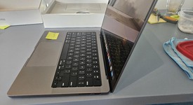 Mint
													MacBook Pro Late 2023 (M3) - 14" - Apple M3, Silver, 512 GB, 8 GB, 10-core GPU, photo 2 of 10