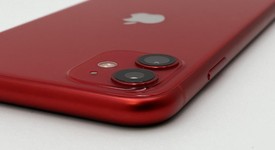 Fair
													Apple iPhone 11 - Unlocked, Red, 64 GB, A2111, photo 4 of 8